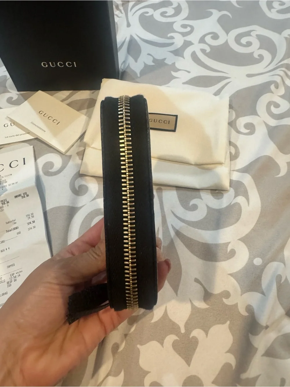Gucci Black Pebbled Leather Zip Card Case with Embossed GG - Picture 5 of 9